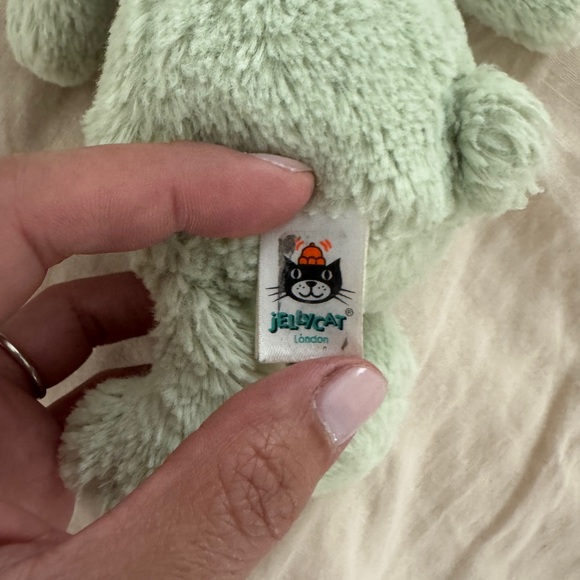 Jellycat Small Bashful Kiwi Bunny 8" Plush Retired Rare HTF - Picture 5 of 9